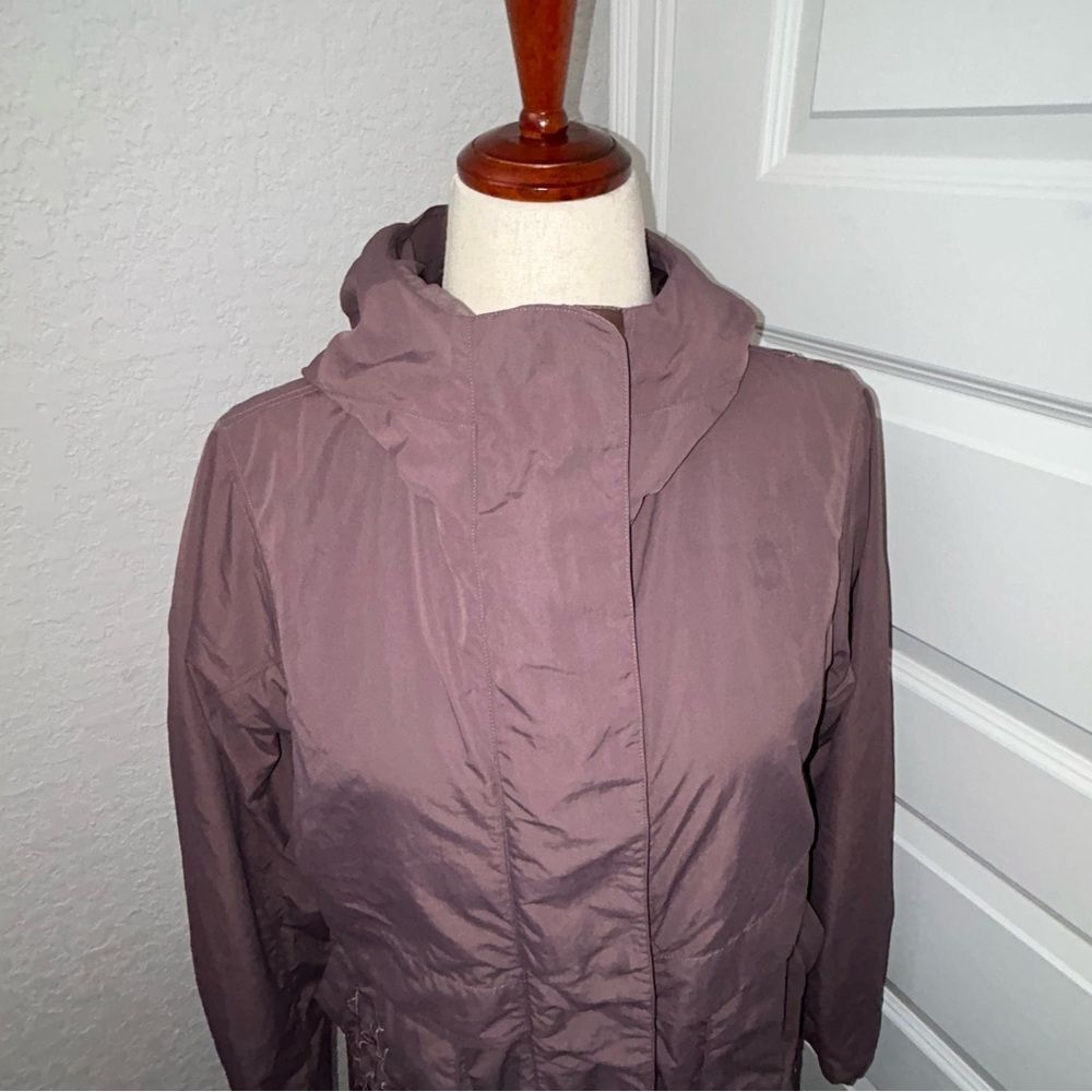 Lululemon Graced With Lace Laser Cut Floral Hooded Trench Coat Jacket - Picture 2 of 10